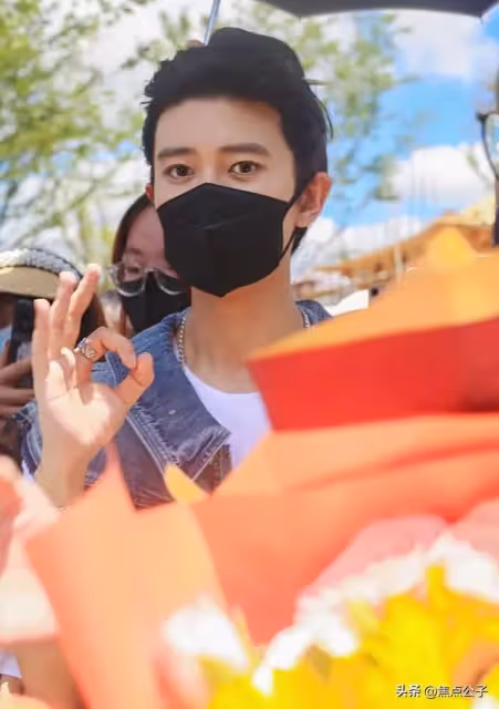任嘉倫《無憂渡》抓妖師痞帥造型，仙俠感滿分！