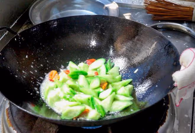 夏天減肥「黃金期」，常吃這6道減脂餐，拒絕水煮菜，飽腹又解饞