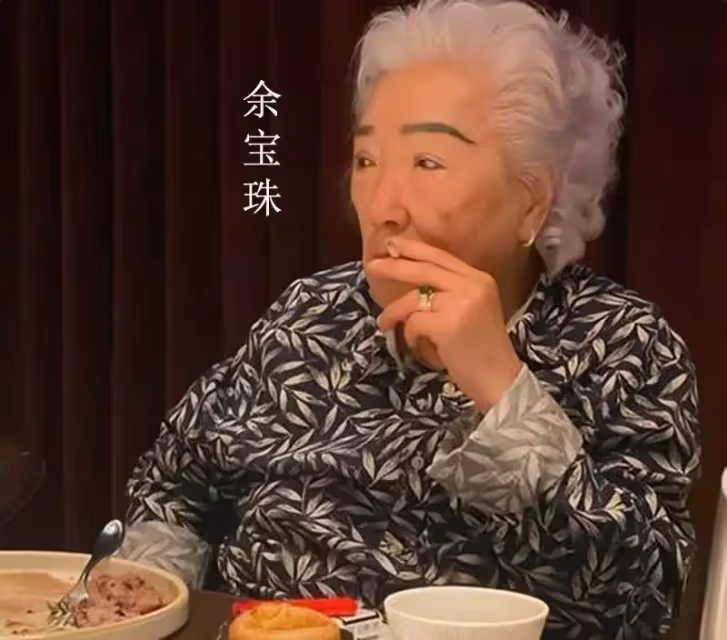 硬氣兒媳謝玲玲,24歲嫁入百億豪門,因丈夫花心終失婚,婆婆卻為她撐腰,力爭4億分手費,網贊:你才是贏家