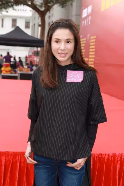 凍齡都是騙人的?沒有了「美顏」之後的李若彤,臉上寫滿憔悴,網友:看著真讓人心疼