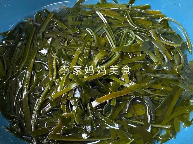 入夏後,多吃這種鹼性食材,鉀含量極高,拌一拌,營養好吃不上火