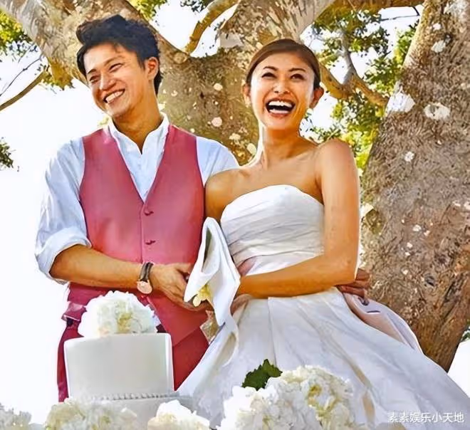 小栗旬事件再次升級：已經影響到老婆和3個孩子，家庭面臨破裂