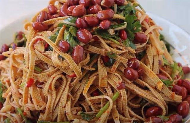 涼拌豆腐皮怎麼做才好吃?原來做法那麼簡單,比飯店的還好吃