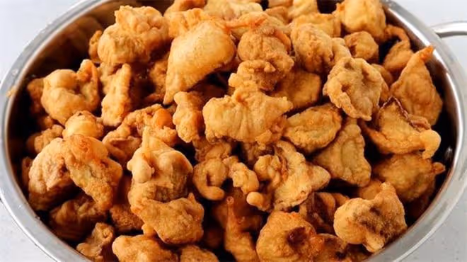 炸茄子怎麼做才好吃？教你一招，茄子外酥里軟又入味，真解饞