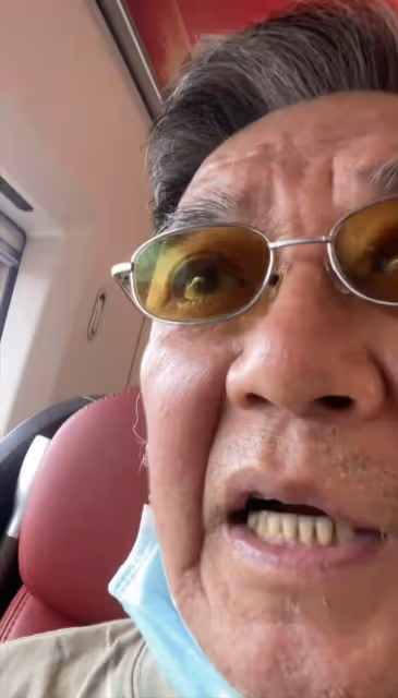 70歲李立群隔離2月後返台,稱不舍內地顯低落,31歲女兒身邊陪同