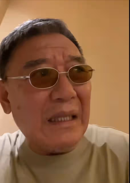 70歲李立群隔離2月後返台,稱不舍內地顯低落,31歲女兒身邊陪同