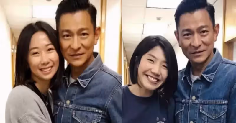劉德華穿牛仔與女粉絲摟腰合影，精神氣十足帥氣爆棚，網友：天王親自掌鏡，太親切了