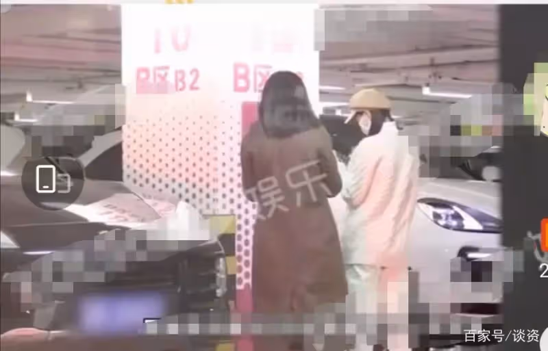 任嘉倫攜老婆逛商場,甜蜜聊天罕見同框,聶歡氣質顏值佳!