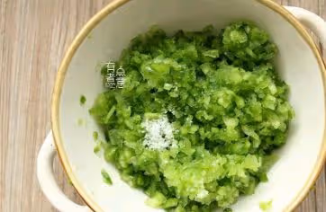 盛夏，家裡隔三差五吃這菜，清心明目還解暑，賽過大魚大肉