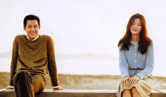 完美乾淨女明星代表全智賢，紅足20年還嫁入青梅竹馬豪門家