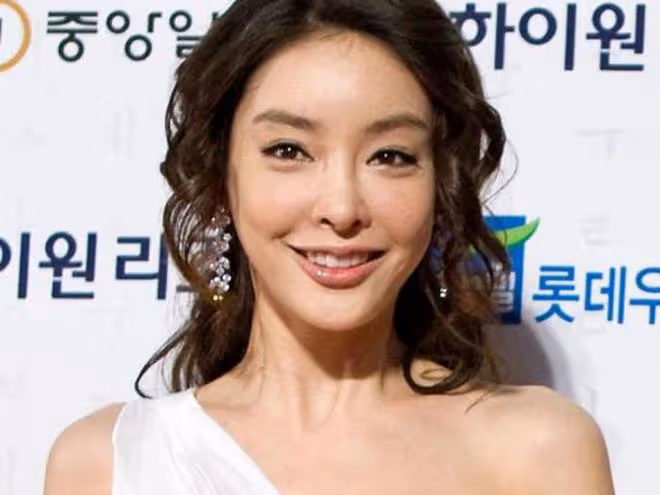 韓國財閥:女星只是玩具,可隨意玩弄!