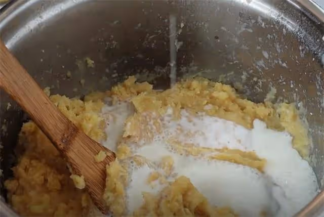 在家製作綠豆糕原來這麼簡單，清涼解暑，鬆軟細膩又好吃，真解饞