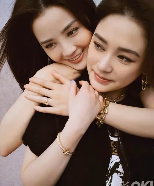 愛情不是全部！41歲阿嬌曬美照，像20多歲的美女，與賴弘國失婚後，活得瀟灑肆意