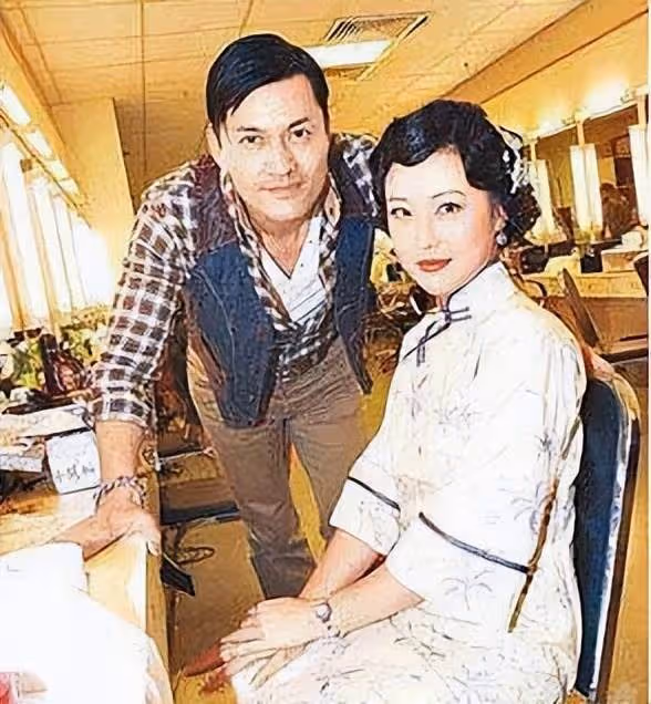 周海媚：我試過5個男人同時追我，但不想結婚！55歲年老拍戲治病寒酸，直言「完全沒有必要」生小孩