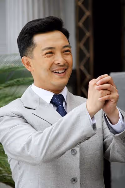 45歲富大龍,堅持不接廣告上綜藝、不直播賺錢,出道37年買不起房