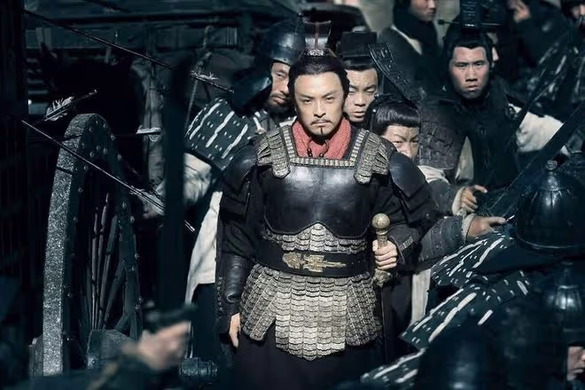 45歲富大龍,堅持不接廣告上綜藝、不直播賺錢,出道37年買不起房