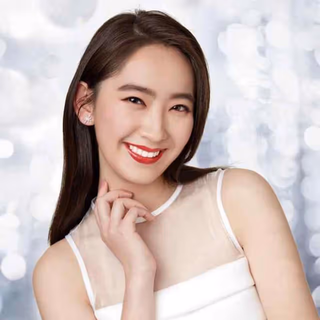 龔慈恩22歲女兒被傳墜樓身亡,經紀人怒斥:她好得很,別亂開玩笑