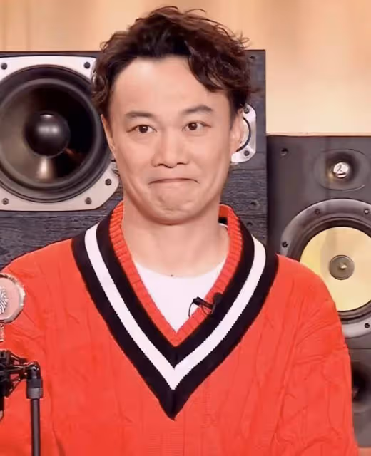 網紅PDD隨口唱歌遭索賠10萬元,作曲家呼籲重視版權,陳奕迅躺槍