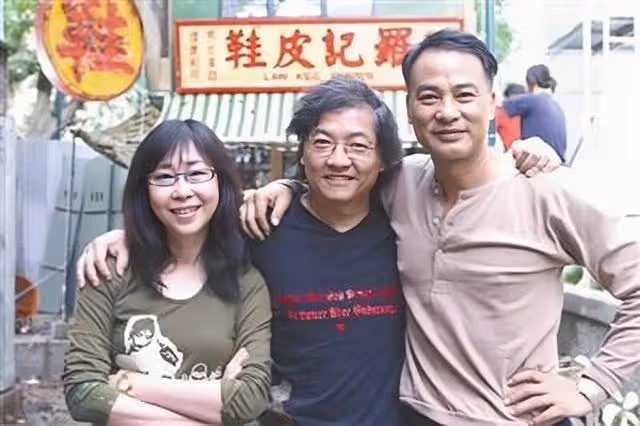 突傳死訊！香港知名導演突發心臟病在送醫途中不幸離世，終年70歲