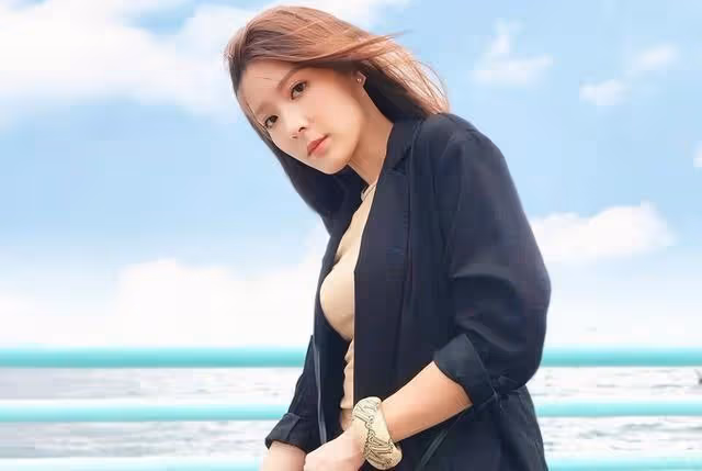 香港知名女星產後全面復出!住市值半億豪宅,與富二代未婚先孕