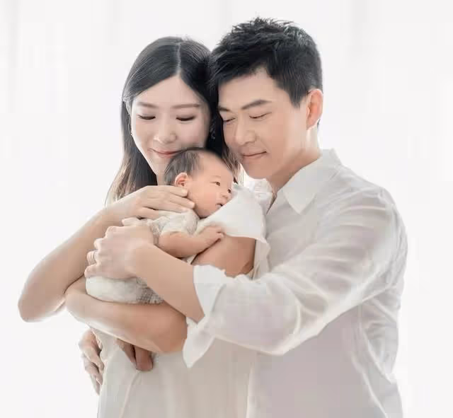 香港知名女星產後全面復出!住市值半億豪宅,與富二代未婚先孕