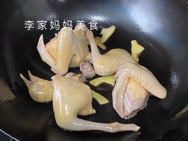 入伏前，如果有條件，這湯要多喝，滋補潤燥又營養，元氣滿滿度夏