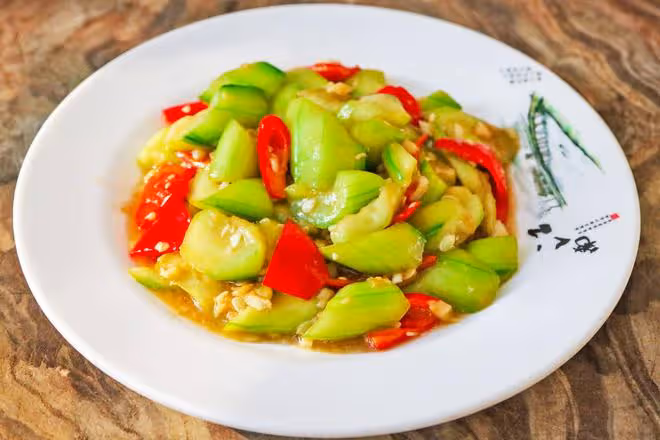 小暑將至，別忘了「吃3瓜喝1湯」，應季而食，清涼消暑好過夏