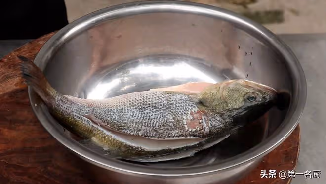 最適合男人吃的水產品排行榜，泥鰍排第二，鱔魚排第四，建議了解