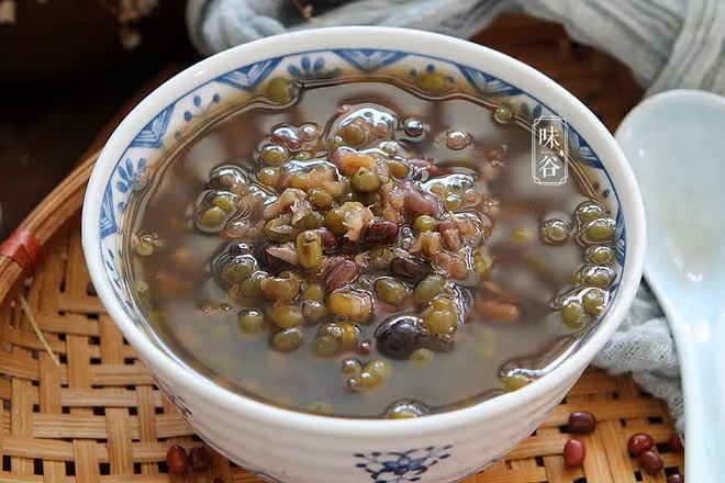 小暑將至，多給家人喝這6道早餐粥，營養開胃去暑熱，輕鬆入伏