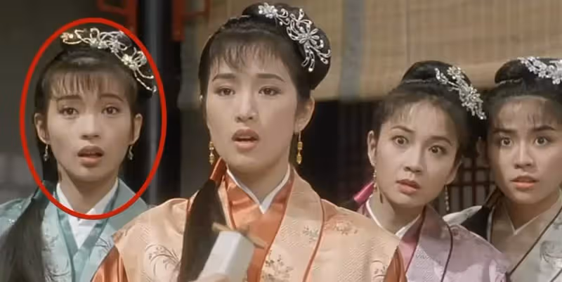 《唐伯虎點秋香》中的冬香才是真美女,被贊比鞏俐美,50歲仍風韻不減,女兒長腿吸睛美貌不輸媽媽