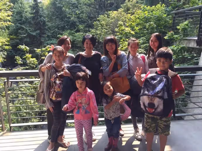 阿雅全家出遊近照,活佛老公低調送老婆千萬豪宅,女兒漂亮成家寶!