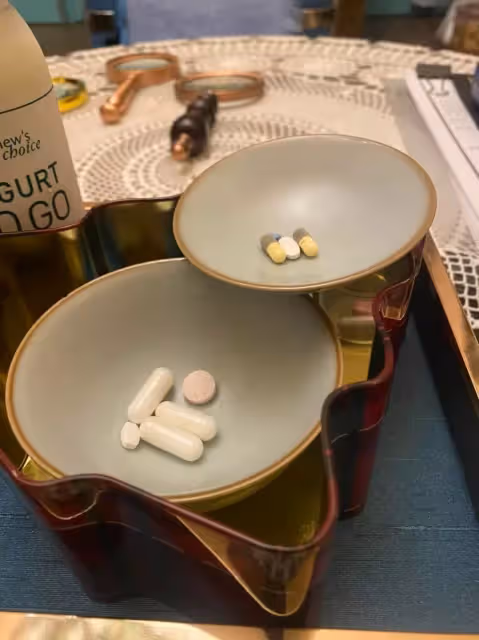 失去病識感！陳文茜病情加重，失去病識感，「日吞半碗藥」心跳飆到138，急吸氧「走不到10分鐘就喘」悲嘆：走了也無人記得