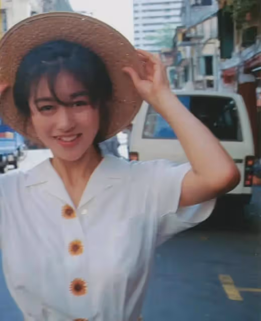 青山知可子—又純又欲,天使的臉蛋,魔鬼的身材,美得讓人窒息