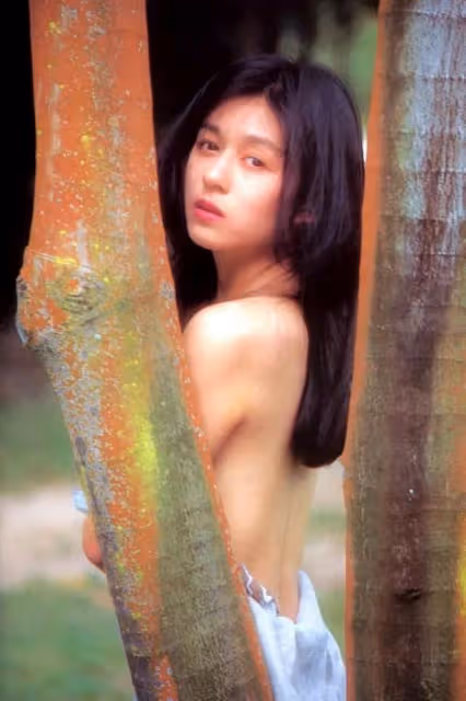 青山知可子—又純又欲,天使的臉蛋,魔鬼的身材,美得讓人窒息