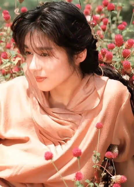 青山知可子—又純又欲,天使的臉蛋,魔鬼的身材,美得讓人窒息