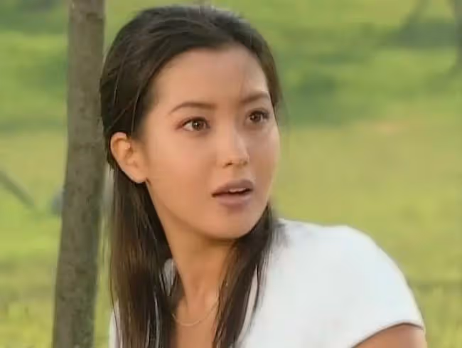 韓國藝人金喜善是否整容的質疑有了答案:看今天「長開了」的女兒