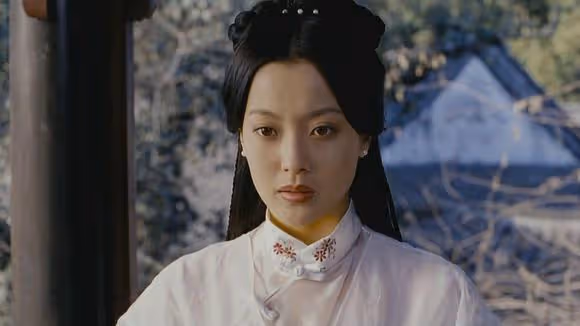 韓國藝人金喜善是否整容的質疑有了答案:看今天「長開了」的女兒