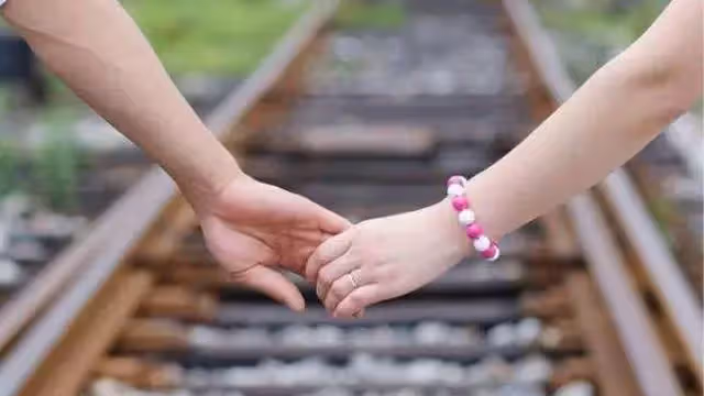 「兒媳,我打算給女兒兩套房」「媽,你好處給姑姐,養老找我們」