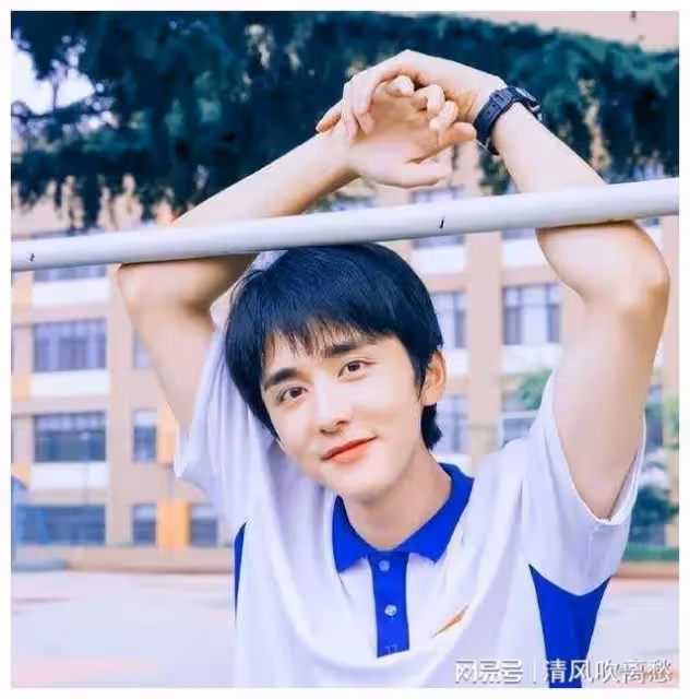 有種心動是男神穿校服!楊洋吳磊好養眼!王一博胡一天少年感十足