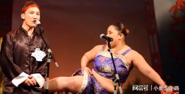 楊樹林老婆胖丫抽脂減肥,雙腿腫脹包裹滲血紗布