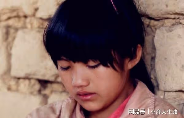 晉媽曬全家福給UU慶生,崔晉被嘲像外來戶,網友:啥時候離開UU家
