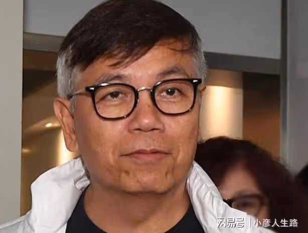 導演羅啟銳送醫途中猝逝,成龍悼念:心中無法平靜望婉婷導演節哀