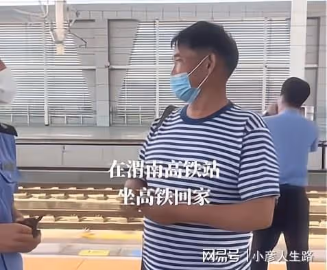 大衣哥渭南商演叫停後,在家當音樂老師做學問,無償傳授演唱竅門