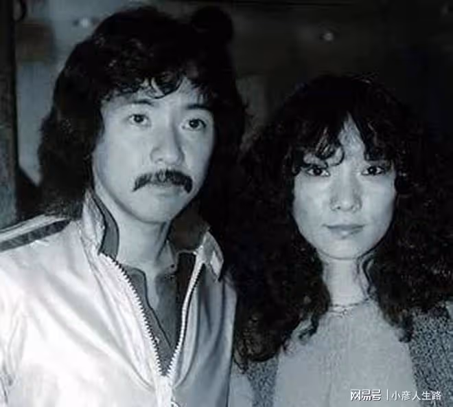 61歲的葉倩文,與林子祥結婚25年,未生一兒半女,婚姻依舊幸福