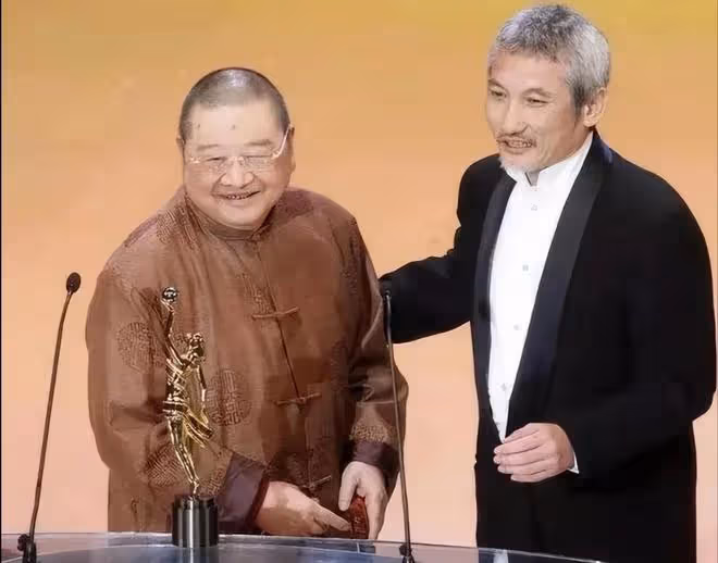 作家倪匡去世享年87歲,生前拒絕化療,周慧敏曾透露公公人很好