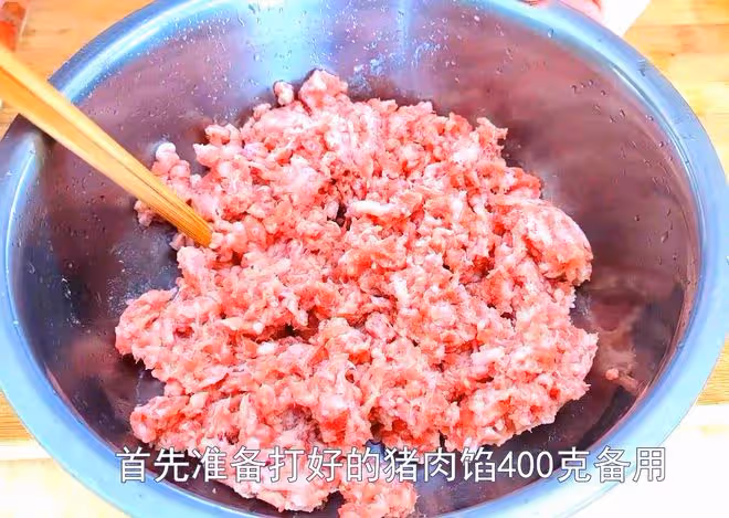 夏天包餃子，白菜，韭菜靠邊站，試試這兩種餡料，鮮香美味又解饞