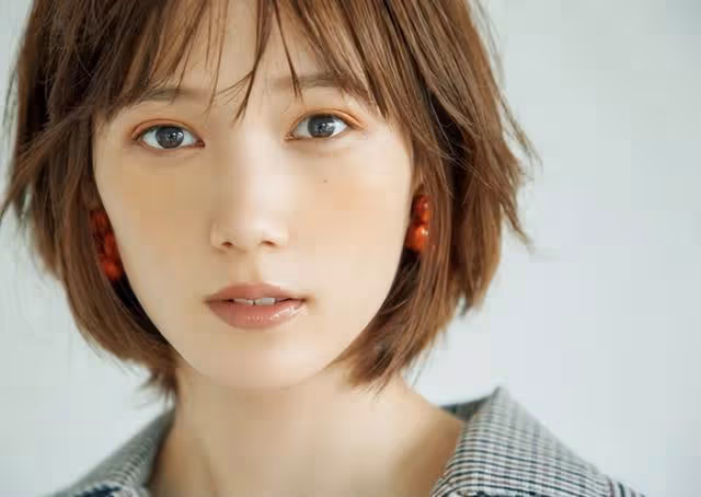 日本男社長直播侮辱20位女星，「深田恭子是大媽、石原里美煩人」，被網友罵到道歉…