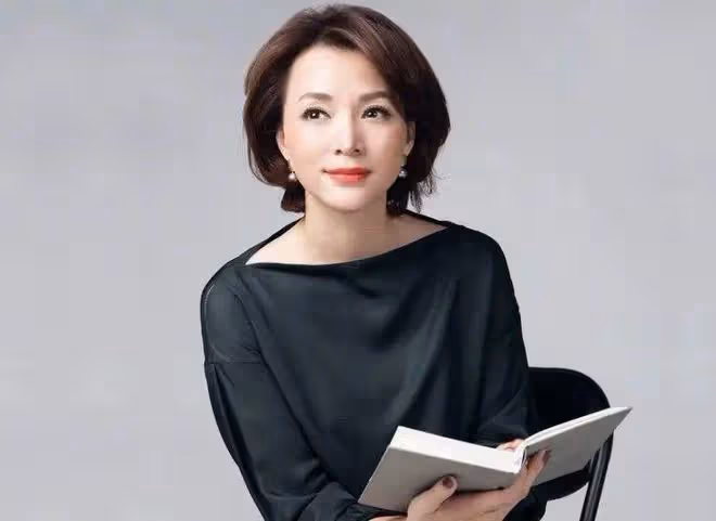 曝董卿富豪丈夫被執行超7億,此前已失聯5個多月,疑賣豪宅還債