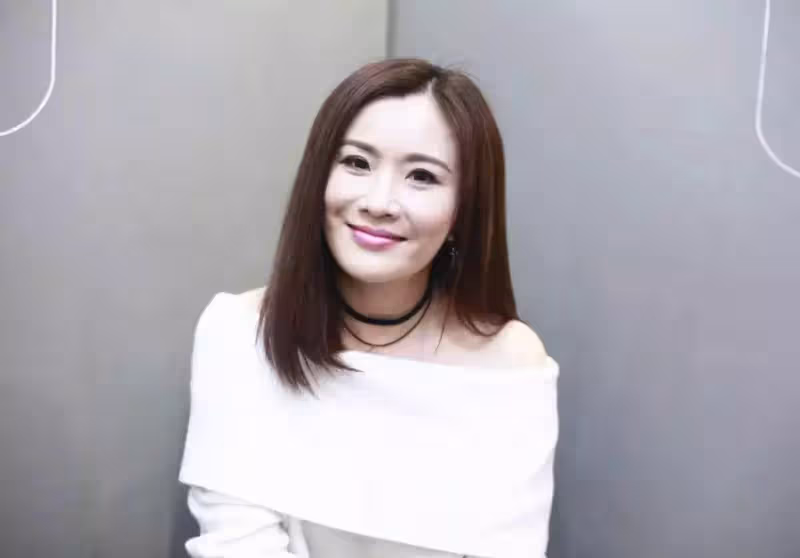 《古惑仔》亞姐張文慈因「未婚被攻擊」!霸氣回應:50歲怎麼了,不結婚又怎樣