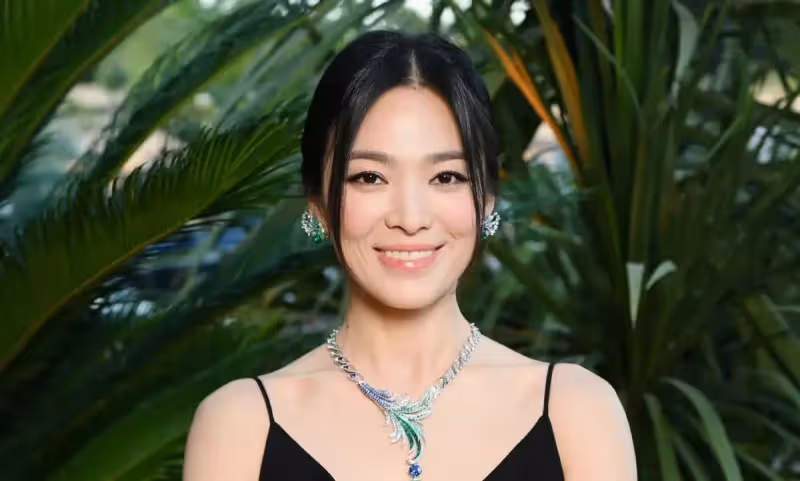 四十而已,宋慧喬現身巴黎Chaumet晚宴,展現出令人驚嘆的美麗